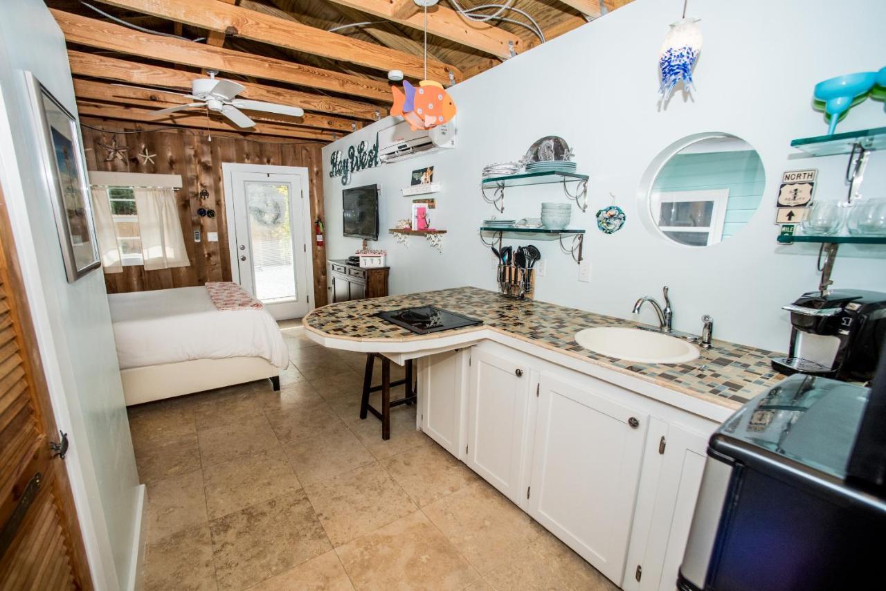 Front Beach Cottages Оушън Спрингс Екстериор снимка